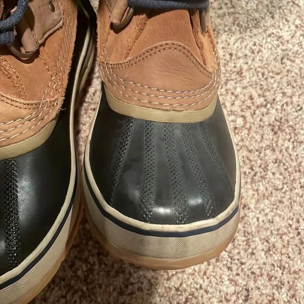 SOREL woman’s snowboots